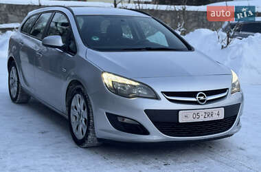 Универсал Opel Astra 2013 в Староконстантинове