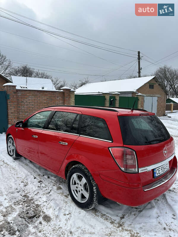Универсал Opel Astra 2010 в Виннице
