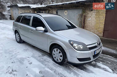 Універсал Opel Astra 2005 в Стрию