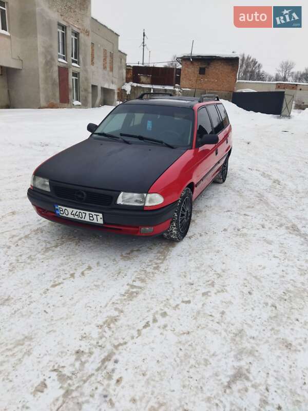 Универсал Opel Astra 1996 в Тернополе