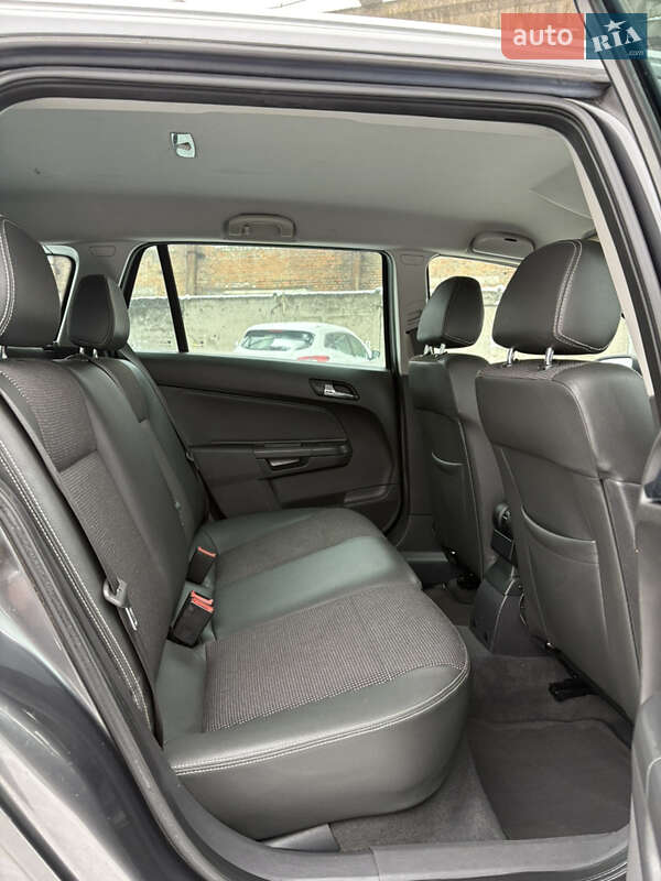 Универсал Opel Astra 2009 в Белой Церкви