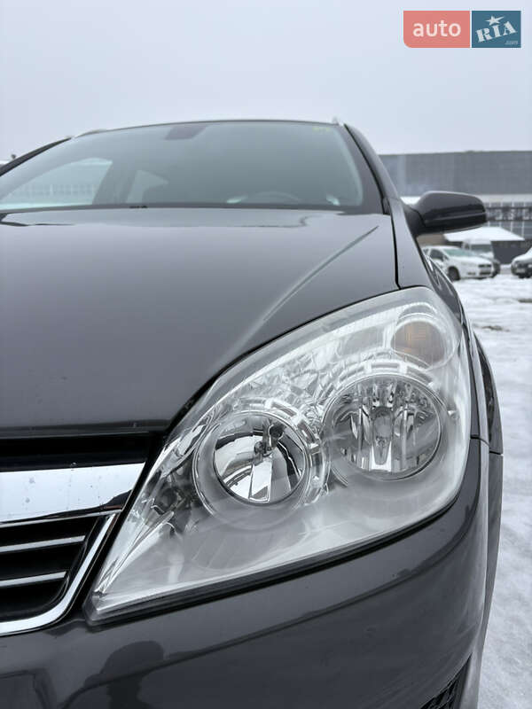 Универсал Opel Astra 2009 в Белой Церкви