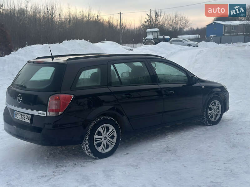 Универсал Opel Astra 2005 в Ивано-Франковске