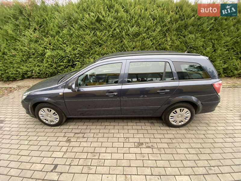 Универсал Opel Astra 2008 в Луцке