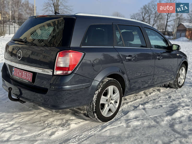 Универсал Opel Astra 2009 в Виннице