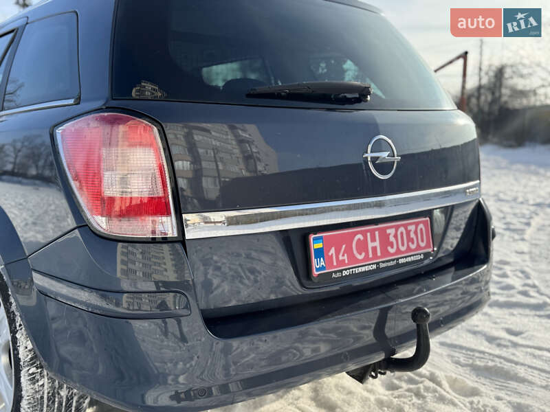 Универсал Opel Astra 2009 в Виннице