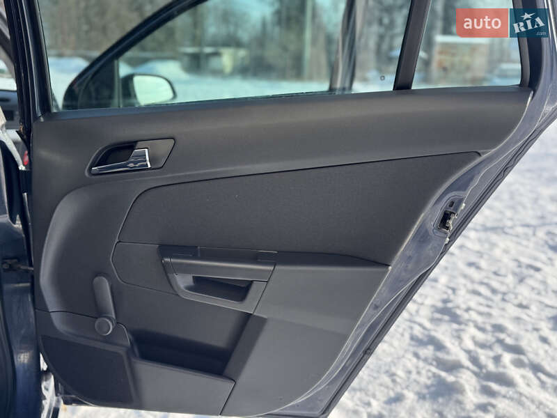 Универсал Opel Astra 2009 в Виннице