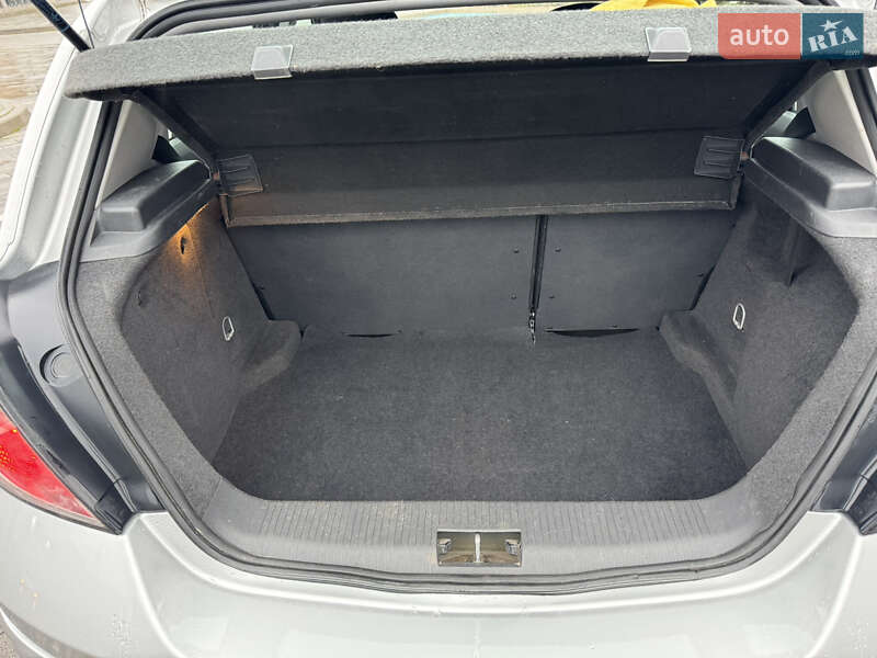 Хэтчбек Opel Astra 2009 в Луцке фото 47 Хэтчбек Opel Astra 2009 в Луцке