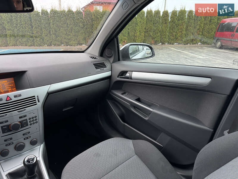 Хэтчбек Opel Astra 2009 в Луцке фото 64 Хэтчбек Opel Astra 2009 в Луцке