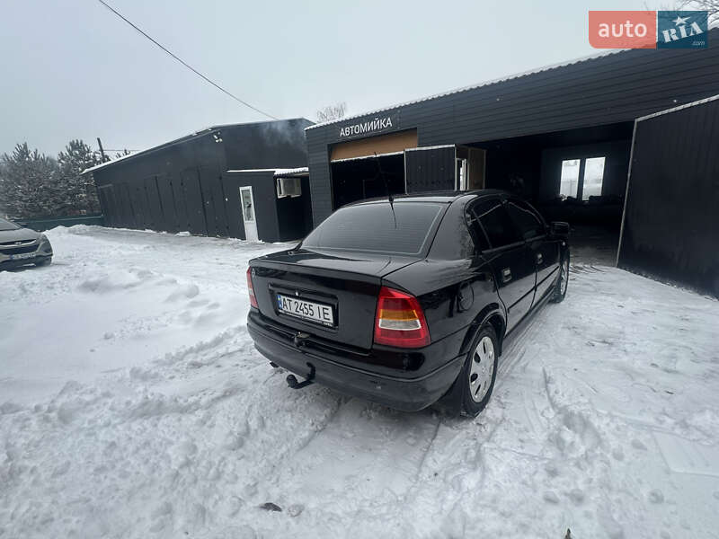 Седан Opel Astra 2008 в Заболотове