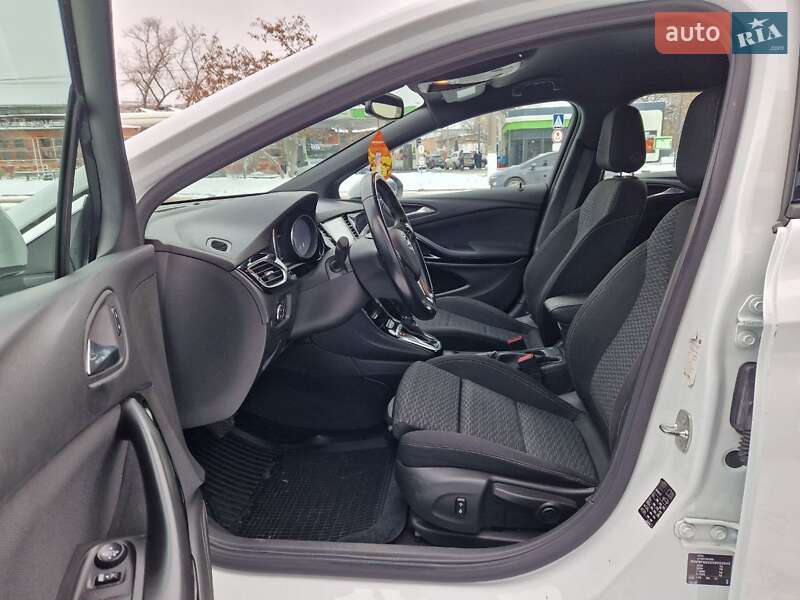 Универсал Opel Astra 2019 в Кропивницком