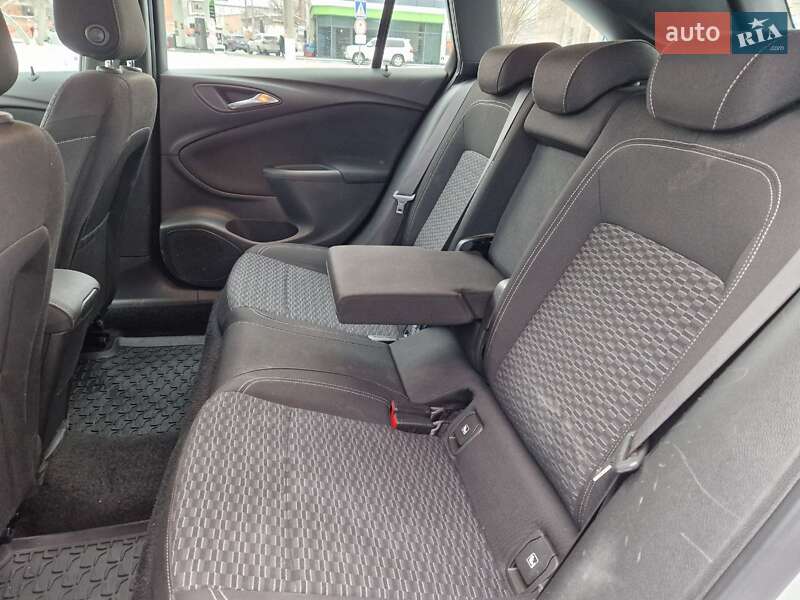 Универсал Opel Astra 2019 в Кропивницком