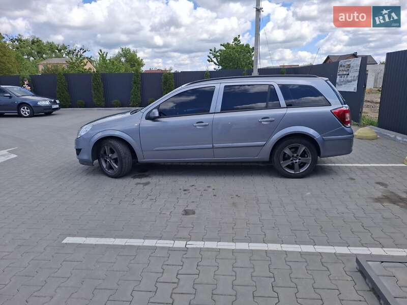 Универсал Opel Astra 2009 в Виннице