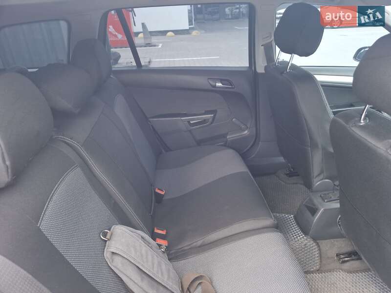 Универсал Opel Astra 2009 в Виннице