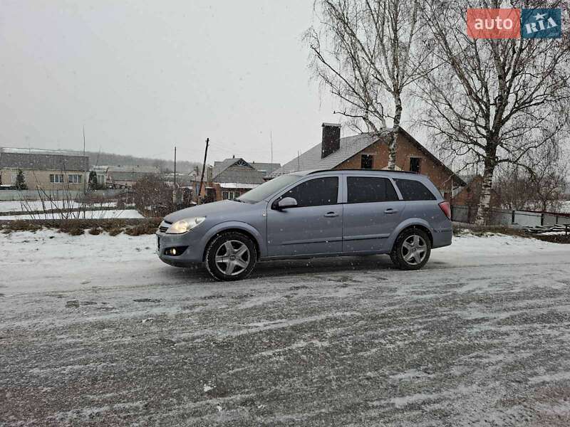 Универсал Opel Astra 2009 в Виннице