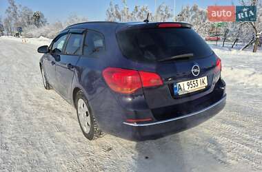 Универсал Opel Astra 2013 в Буче