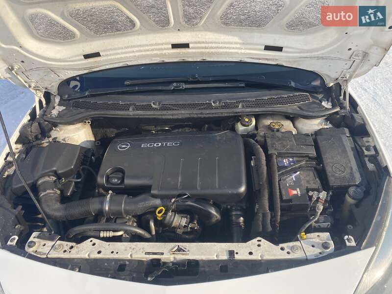 Универсал Opel Astra 2012 в Чернигове фото 12 Универсал Opel Astra 2012 в Чернигове