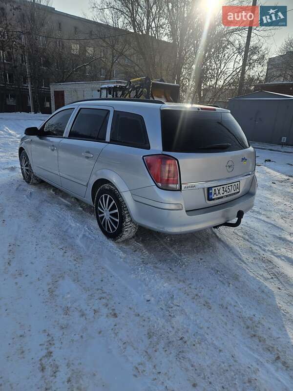 Универсал Opel Astra 2006 в Харькове