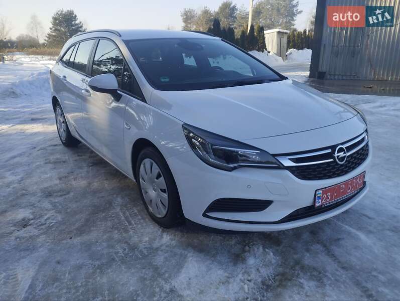 Универсал Opel Astra 2018 в Яворове