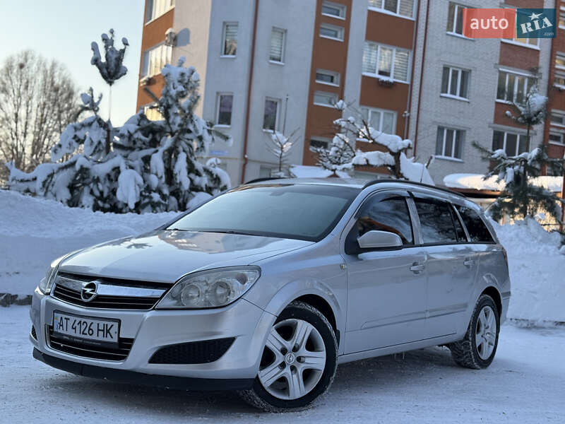 Универсал Opel Astra 2009 в Тернополе
