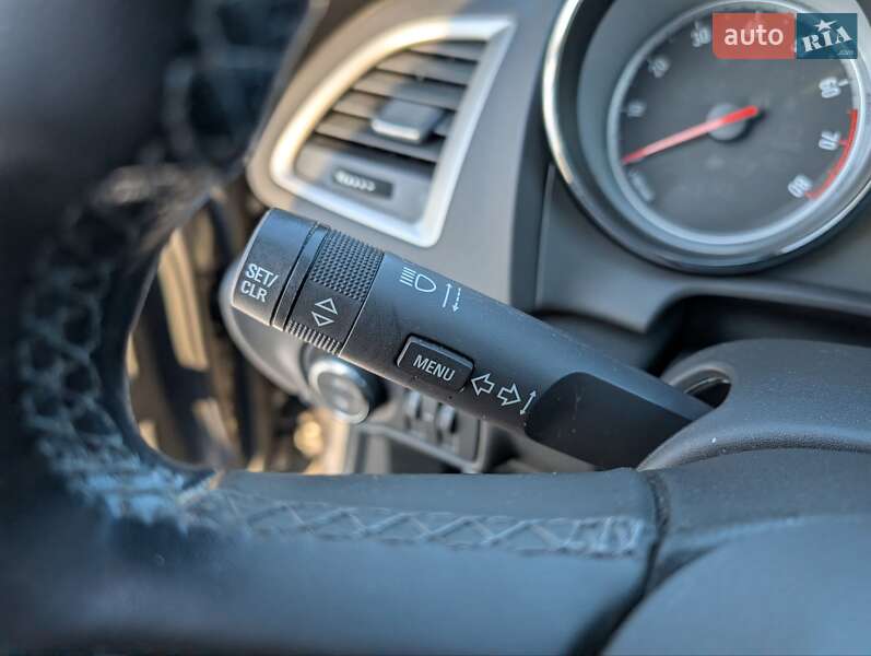 Хэтчбек Opel Astra 2012 в Луцке