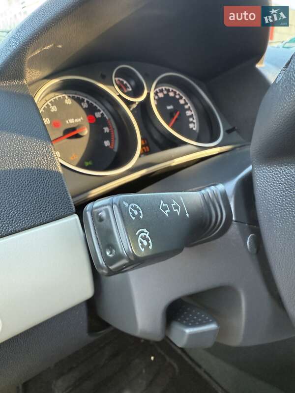 Универсал Opel Astra 2008 в Сумах