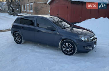 Хэтчбек Opel Astra 2009 в Коростене