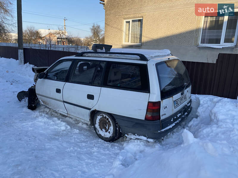 Универсал Opel Astra 1996 в Ивано-Франковске фото Универсал Opel Astra 1996 в Ивано-Франковске