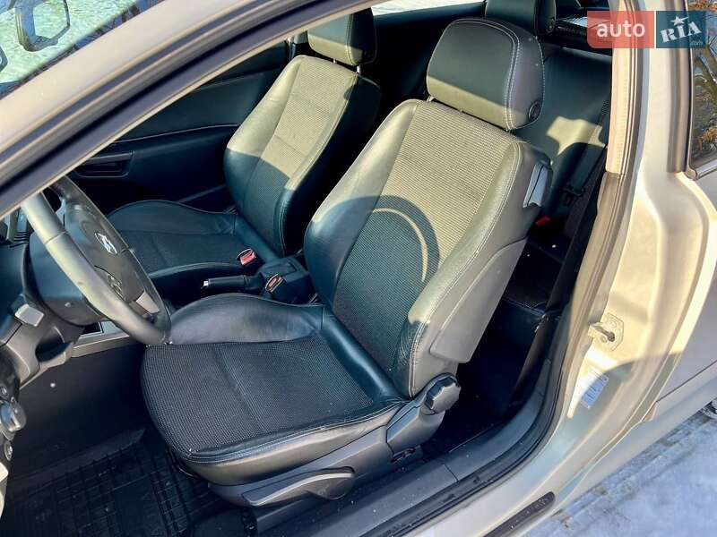 Хэтчбек Opel Astra 2005 в Киеве