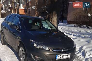 Универсал Opel Astra 2016 в Нововолынске