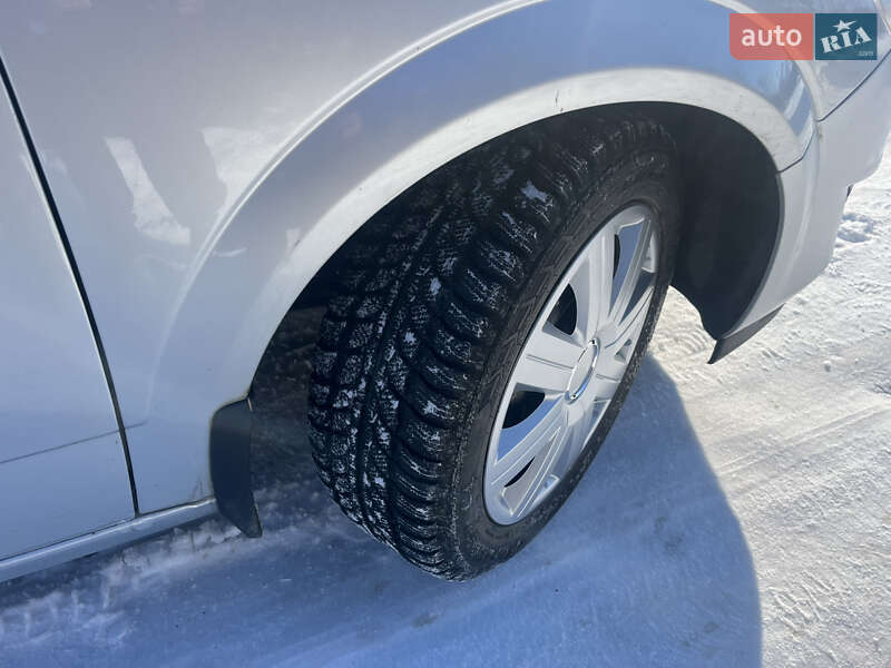 Универсал Opel Astra 2009 в Хусте