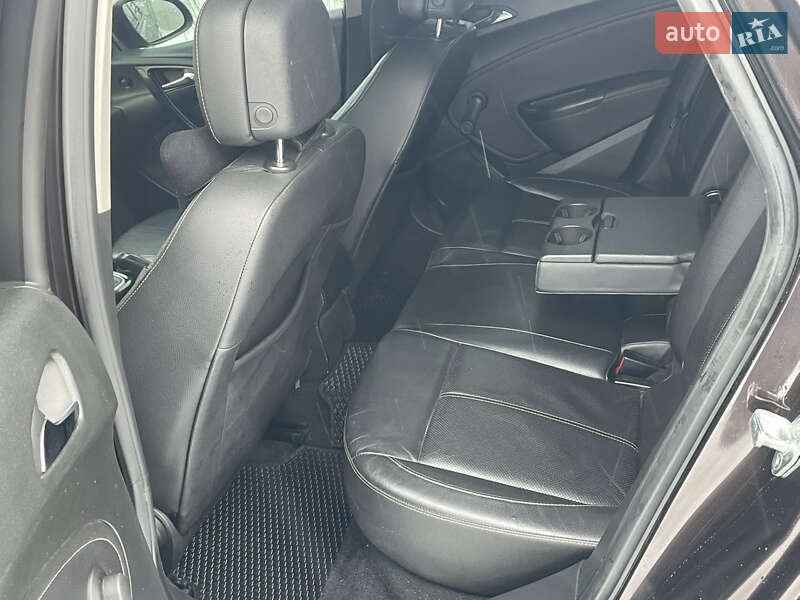 Универсал Opel Astra 2011 в Ивано-Франковске