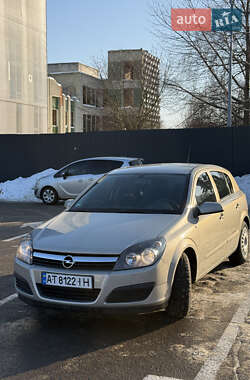 Хэтчбек Opel Astra 2006 в Ивано-Франковске
