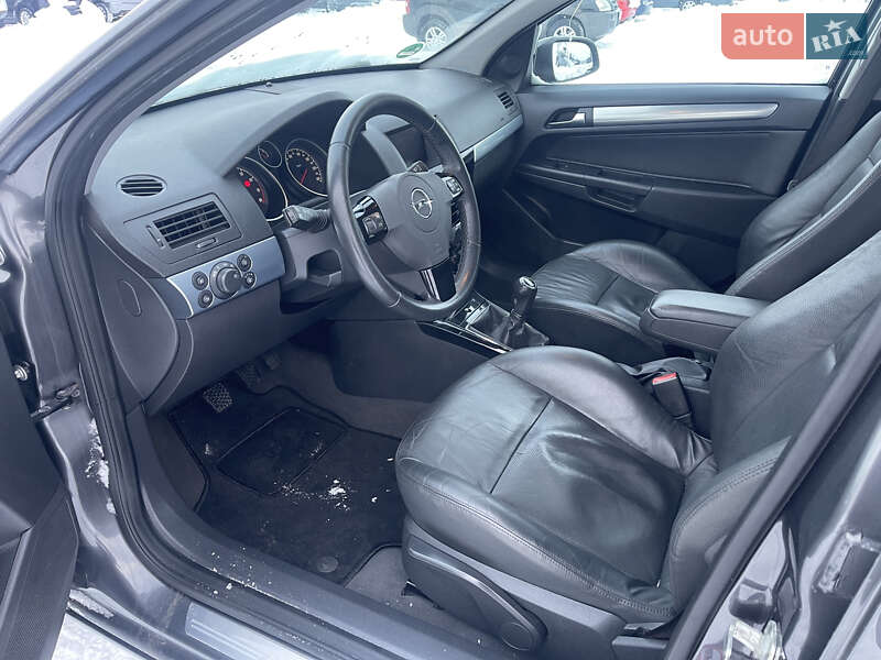 Универсал Opel Astra 2009 в Луцке фото 13 Универсал Opel Astra 2009 в Луцке