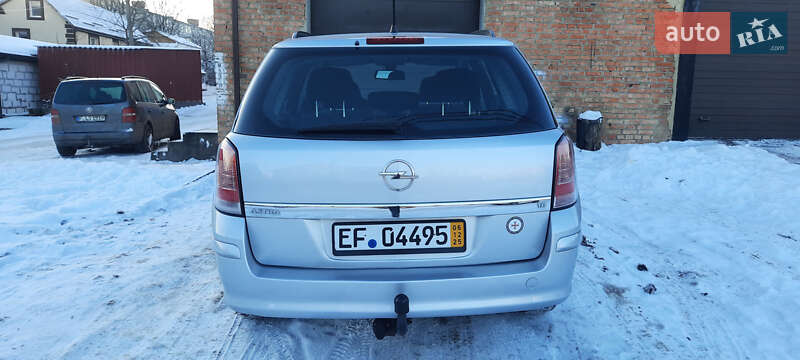 Универсал Opel Astra 2008 в Немирове