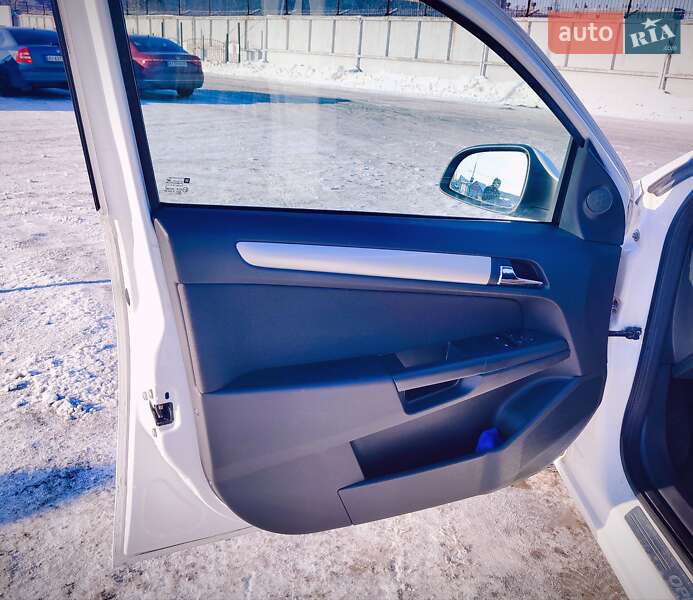 Универсал Opel Astra 2011 в Белой Церкви фото 18 Универсал Opel Astra 2011 в Белой Церкви