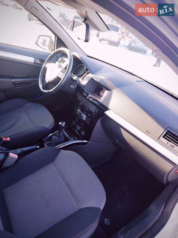 Универсал Opel Astra 2011 в Белой Церкви фото 22 Универсал Opel Astra 2011 в Белой Церкви