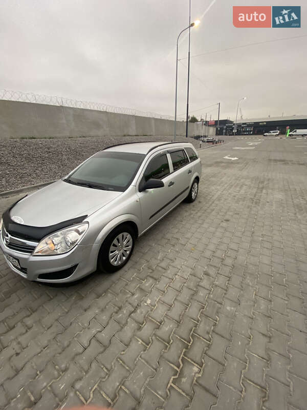 Универсал Opel Astra 2008 в Киеве