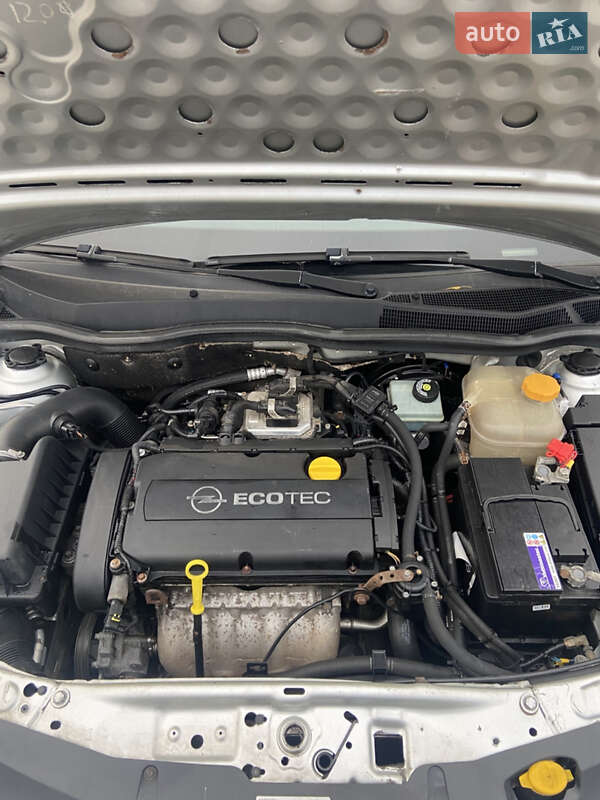 Универсал Opel Astra 2008 в Киеве