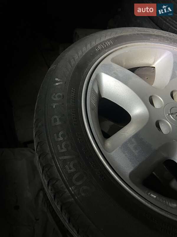 Седан Opel Astra 2013 в Киеве фото 23 Седан Opel Astra 2013 в Киеве