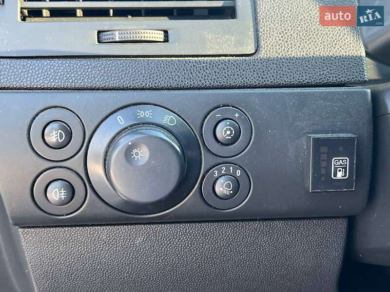 Седан Opel Astra 2012 в Киеве