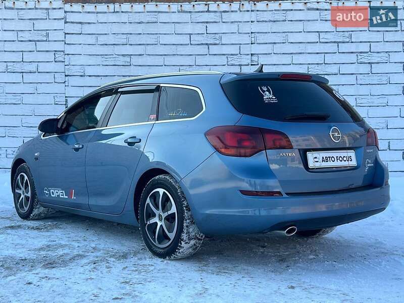 Универсал Opel Astra 2011 в Киеве фото 5 Универсал Opel Astra 2011 в Киеве