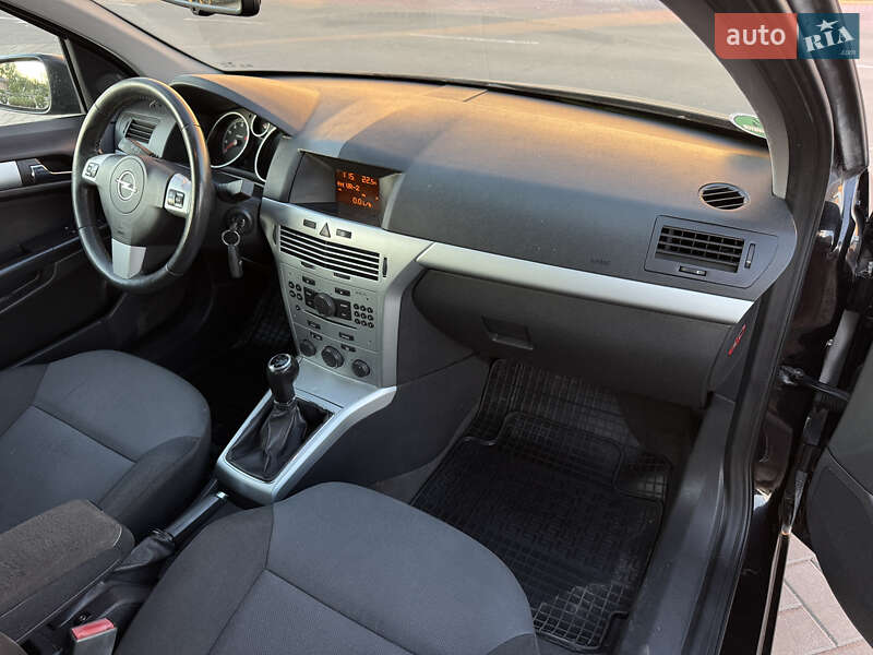 Универсал Opel Astra 2009 в Луцке фото 11 Универсал Opel Astra 2009 в Луцке