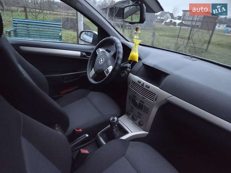 Универсал Opel Astra 2007 в Луцке
