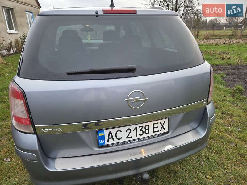 Универсал Opel Astra 2007 в Луцке