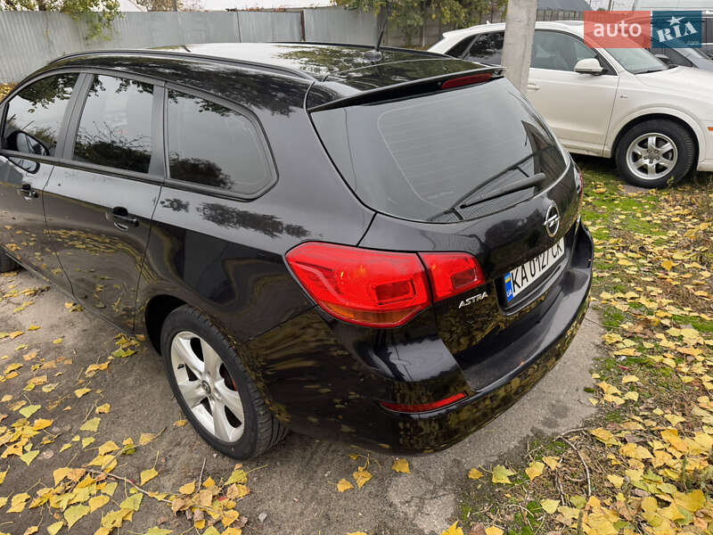 Универсал Opel Astra 2011 в Броварах фото 8 Универсал Opel Astra 2011 в Броварах