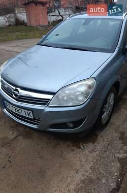 Універсал Opel Astra 2008 в Івано-Франківську