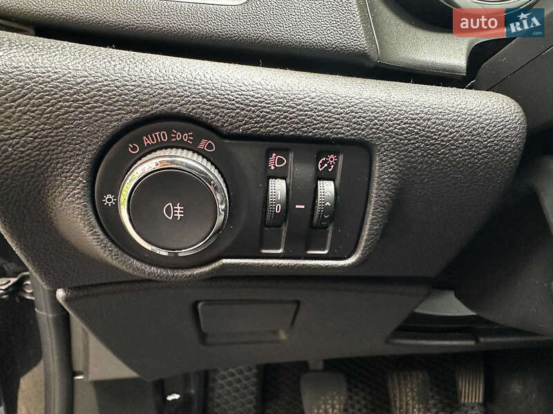 Универсал Opel Astra 2012 в Киеве