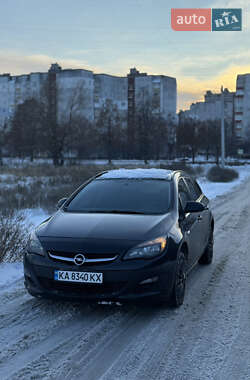 Универсал Opel Astra 2012 в Чернигове