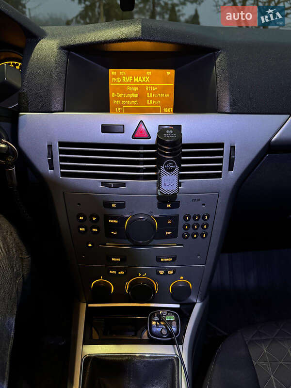 Универсал Opel Astra 2010 в Радехове фото 16 Универсал Opel Astra 2010 в Радехове